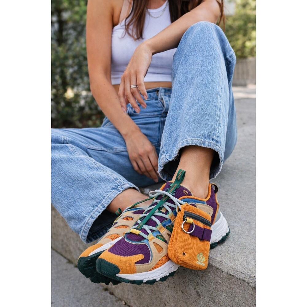 Size 5 - Sean Wotherspoon x Disney x adidas Superturf Adventure Jiminy Cricket